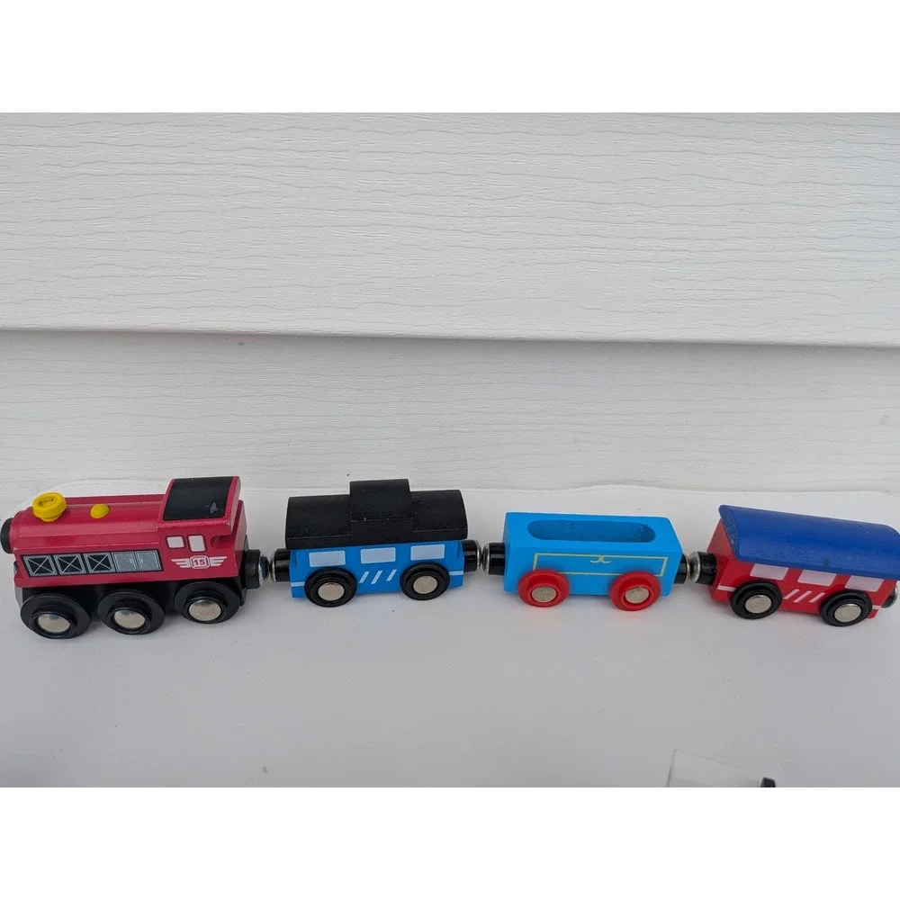 Wooden Magnetic Train and Emergency Vehicle Toy Set Police Fire Ambulance 19pc